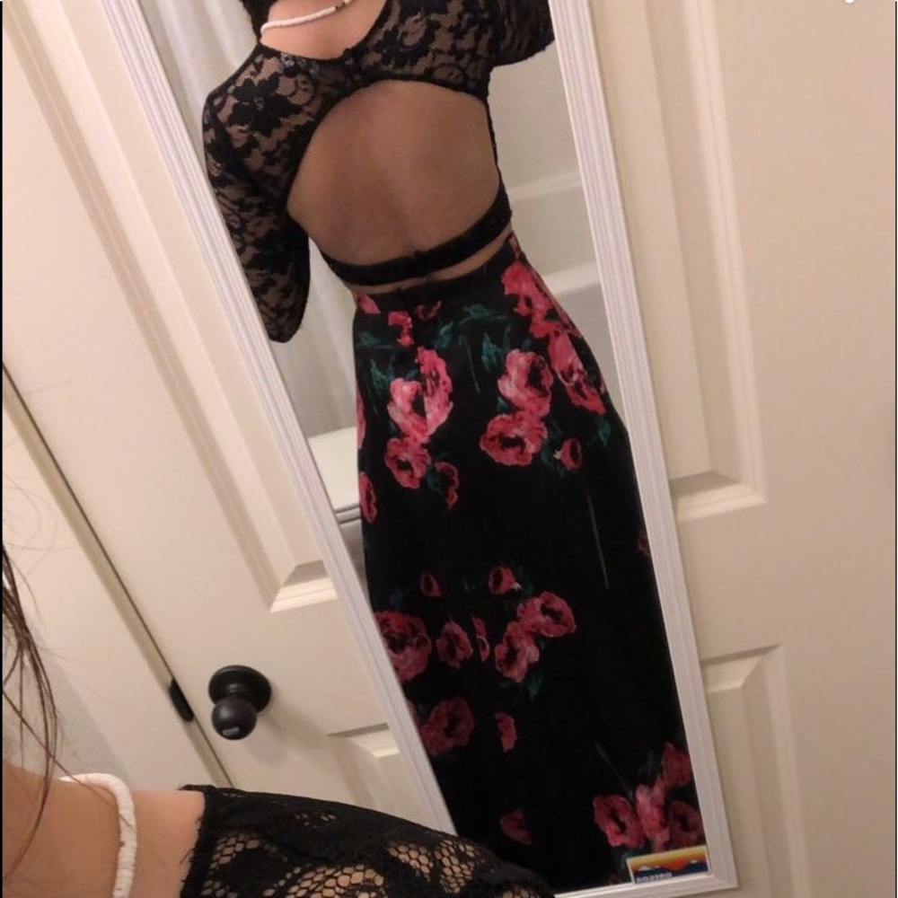 Prom Dress - Picture 2 of 2